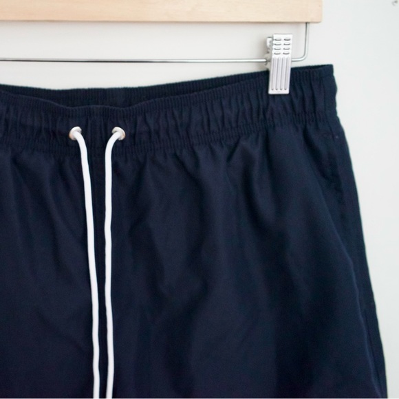 Classic Lands’ End Men’s Swim Shorts - Picture 2 of 6
